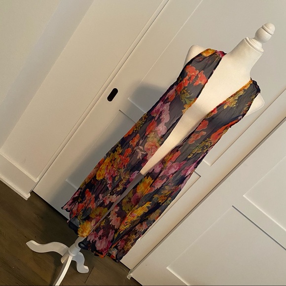 Kate & Mallory Tops - Kate & Mallory floral sheer long flowy vest